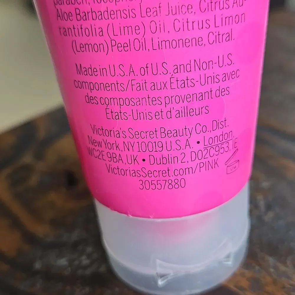 Pink Fresh & Clean body lotion 2.5 oz Apple tangerine Sea Spray Mini Travel Size